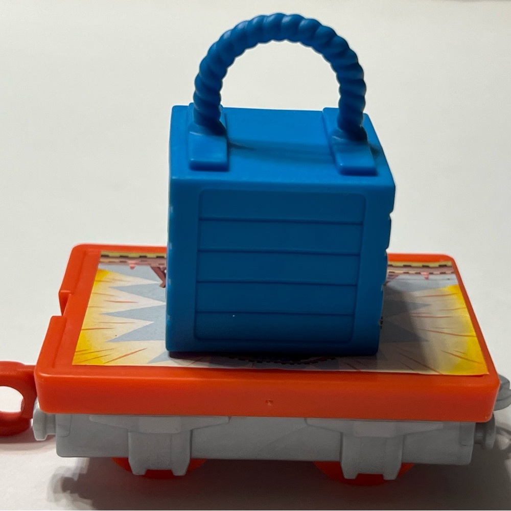 Thomas & Friends Small Freight Car and Cargo